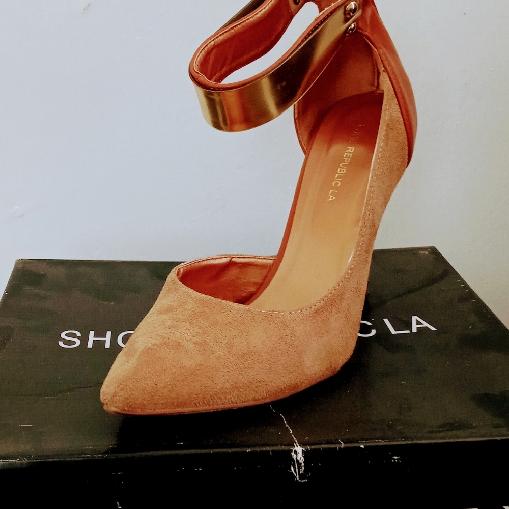 Medium Heel